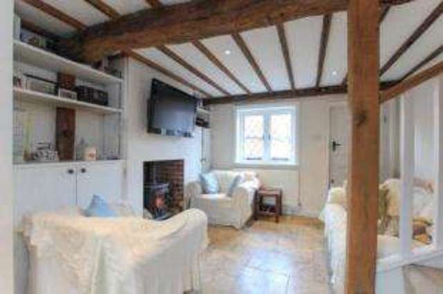  Image of 2 bedroom End of Terrace for sale in High Street Upper Beeding Steyning BN44 at High Street Upper Beeding Upper Beeding, BN44 3WQ