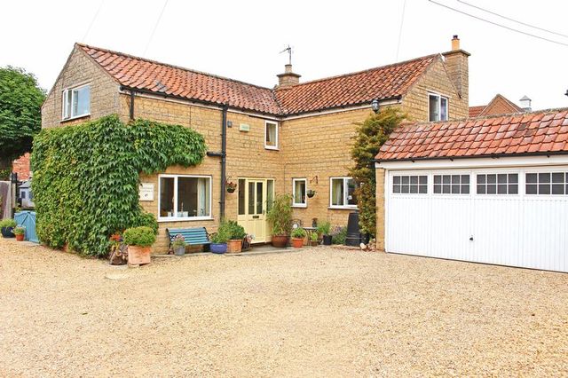 Image of 4 bedroom Detached house for sale in High Street Corby Glen Grantham NG33 at 45 High Street Corby Glen Grantham, NG33 4LU