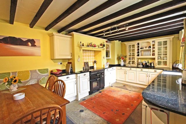  Image of 4 bedroom Detached house for sale in High Street Corby Glen Grantham NG33 at 45 High Street Corby Glen Grantham, NG33 4LU