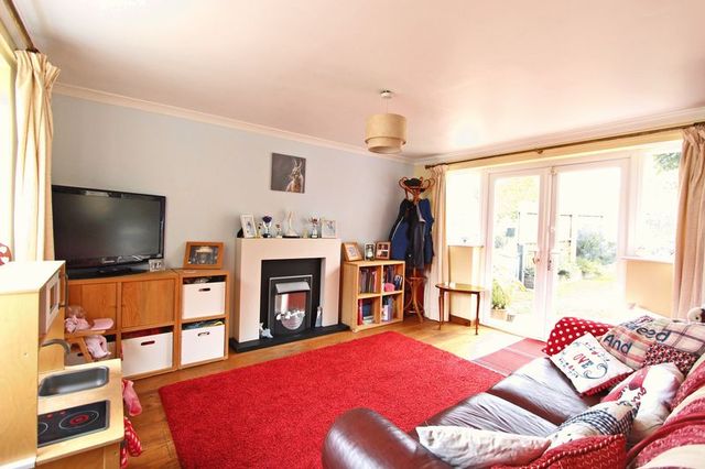  Image of 4 bedroom Detached house for sale in High Street Corby Glen Grantham NG33 at 45 High Street Corby Glen Grantham, NG33 4LU