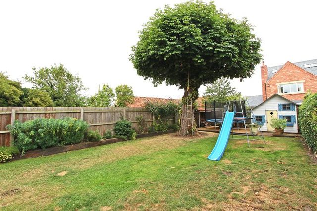  Image of 4 bedroom Detached house for sale in High Street Corby Glen Grantham NG33 at 45 High Street Corby Glen Grantham, NG33 4LU