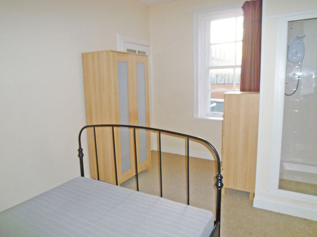  Image of 1 bedroom Flat to rent in Market Place North Berwick EH39 at North Berwick East Lothian East Lothian, EH39 4JG