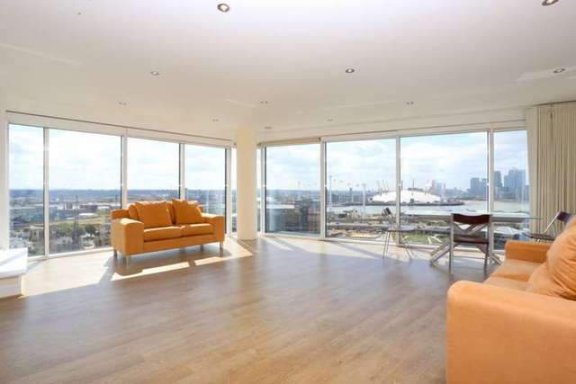  Image of 2 bedroom Apartment to rent in Western Gateway London E16 at Western Gateway  London, E16 1AQ