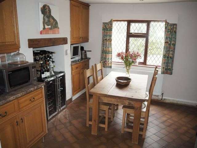  Image of 4 bedroom Detached house for sale in Norwell Woodhouse Newark NG23 at Norwell Woodhouse Newark, NG23 6NG