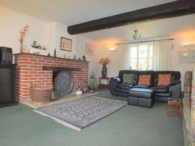  Image of 3 bedroom Detached house for sale in Whitchurch Canonicorum Bridport DT6 at Whitchurch Canonicorum BRIDPORT, DT6 6RH