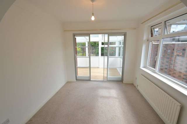  Image of 2 bedroom Detached house to rent in Corinthian Road Chandler