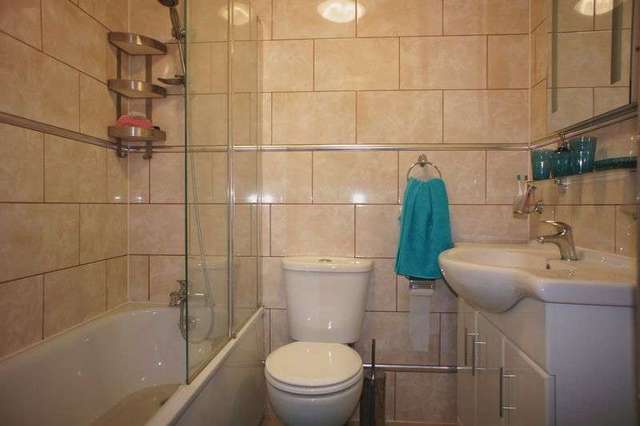  Image of 4 bedroom Terraced house to rent in Stamford Cottages London SW10 at Stamford Cottages  Chelsea, SW10 9UP