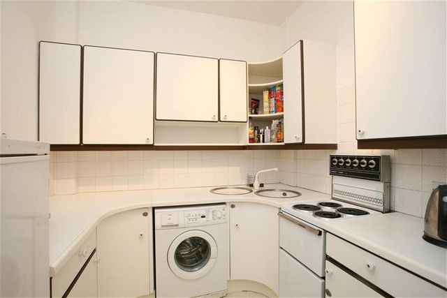  Image of 3 bedroom Flat to rent in Montagu Terrace Edinburgh EH3 at Inverleith Edinburgh Edinburgh, EH3 5QR