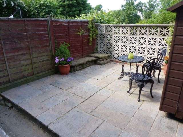  Image of 2 bedroom Terraced house for sale in Park Cottages Shaw Oldham OL2 at Park Cottages High Crompton Oldham, OL2 7PQ
