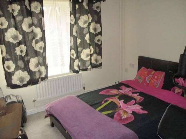  Image of 2 bedroom Flat for sale in Elvetham Rise Chineham Basingstoke RG24 at Elvetham Rise Chineham Basingstoke, RG24 8ET