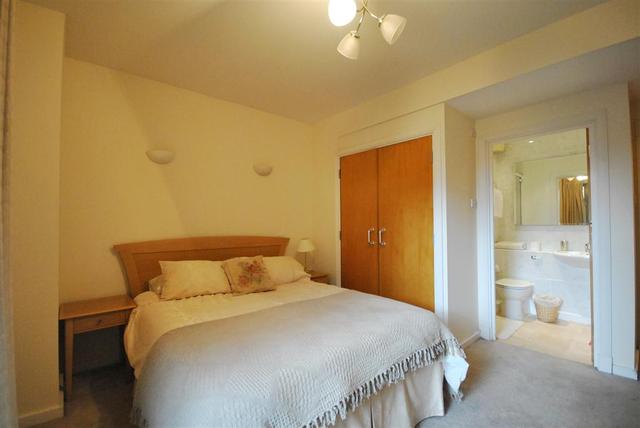  Image of 2 bedroom Flat to rent in Mortimer Street London W1T at London, W1T 3JE