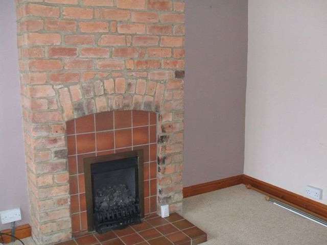  Image of 2 bedroom Terraced house to rent in Lillys Road Lincoln LN1 at Lillys Road  Lincoln, LN1 3DH