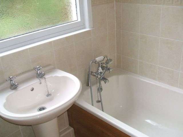  Image of 2 bedroom Terraced house to rent in Lillys Road Lincoln LN1 at Lillys Road  Lincoln, LN1 3DH