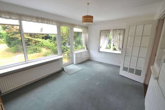  Image of 4 bedroom Detached house to rent in Church Road Earley Reading RG6 at Church Road Earley Reading, RG6 1HT