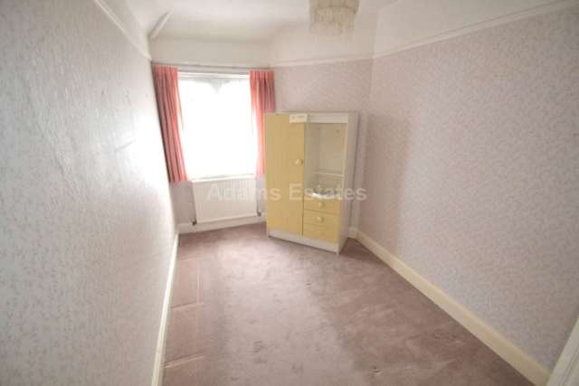 Image of 4 bedroom Detached house to rent in Church Road Earley Reading RG6 at Church Road Earley Reading, RG6 1HT