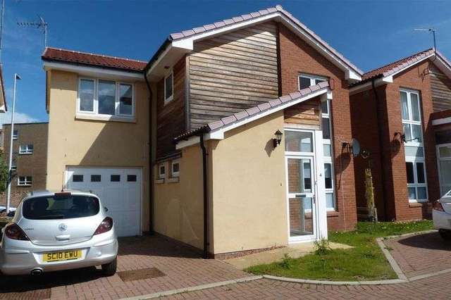 Image of 4 bedroom Detached house for sale in Grahame Place Dunbar EH42 at Grahame Place  Dunbar, EH42 1EG