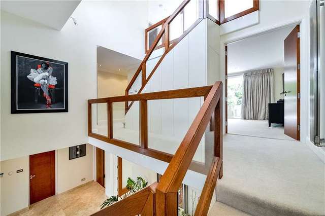  Image of 5 bedroom Detached house for sale in Adelaide Close Stanmore HA7 at Stanmore Middlesex Stanmore, HA7 3EN