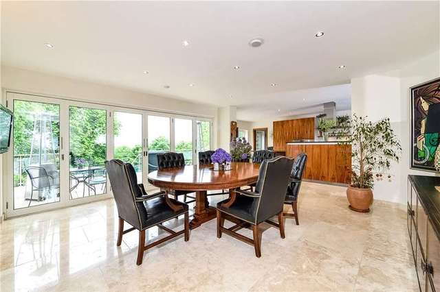  Image of 5 bedroom Detached house for sale in Adelaide Close Stanmore HA7 at Stanmore Middlesex Stanmore, HA7 3EN