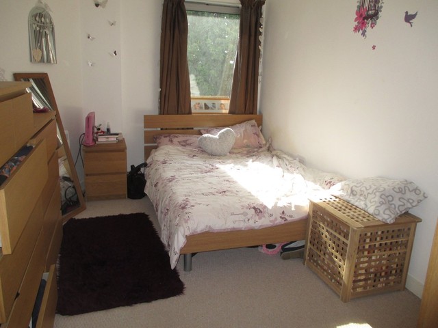  Image of 2 bedroom Apartment for sale in Admiralty Road Portsmouth PO1 at Queen Anne House Admiralty Road Portsmouth, PO1 3GT