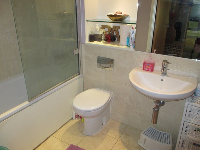  Image of 2 bedroom Apartment for sale in Admiralty Road Portsmouth PO1 at Queen Anne House Admiralty Road Portsmouth, PO1 3GT