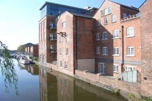  Image of 2 bedroom Flat to rent in Portland Street Worcester WR1 at Worcester, WR1 2NY