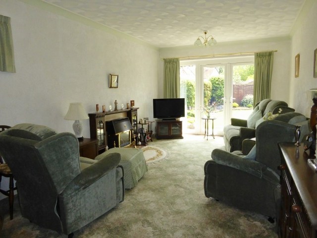  Image of 2 bedroom Detached house for sale in Alfred Road Stubbington Fareham PO14 at Alfred Road Stubbington Fareham, PO14 2QZ
