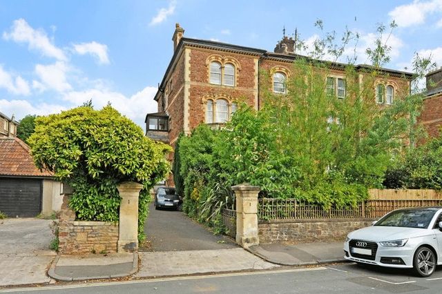  Image of 3 bedroom Flat for sale in Apsley Road Clifton Bristol BS8 at Apsley Road Clifton Bristol, BS8 2SH
