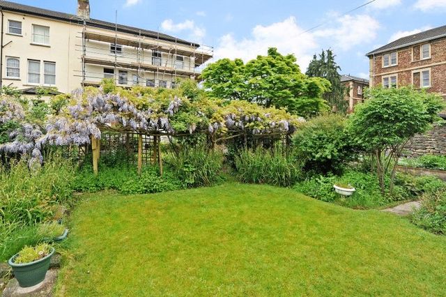  Image of 3 bedroom Flat for sale in Apsley Road Clifton Bristol BS8 at Apsley Road Clifton Bristol, BS8 2SH