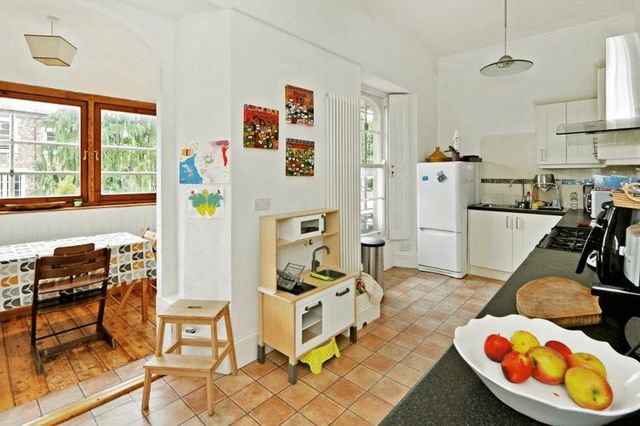  Image of 3 bedroom Flat for sale in Apsley Road Clifton Bristol BS8 at Apsley Road Clifton Bristol, BS8 2SH