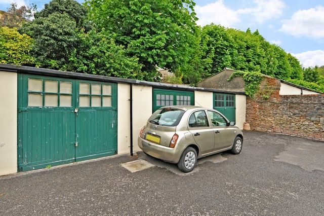  Image of 3 bedroom Flat for sale in Apsley Road Clifton Bristol BS8 at Apsley Road Clifton Bristol, BS8 2SH