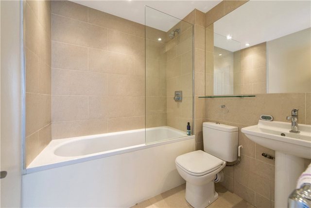  Image of 2 bedroom Property to rent in Arundel Gardens London W11 at Arundel Court  43-47 Arundel Gardens, W11 2LP