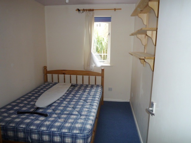  Image of 2 bedroom Flat to rent in Ascot Court Aldershot GU11 at Aldershot, GU11 1HG
