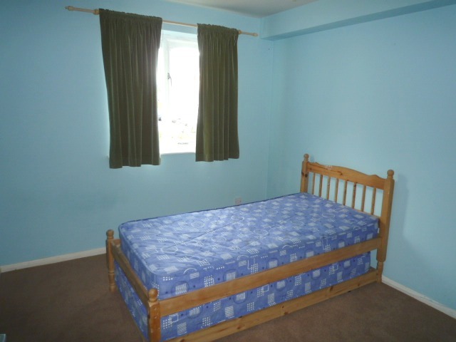  Image of 2 bedroom Flat to rent in Ascot Court Aldershot GU11 at Aldershot, GU11 1HG
