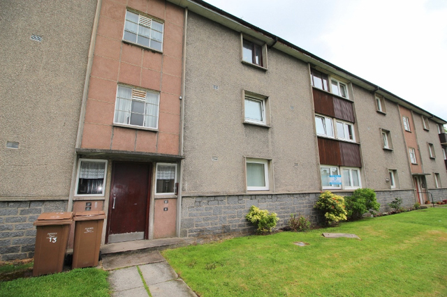 Image of 2 bedroom Flat to rent in Auldearn Gardens Aberdeen AB12 at Kincorth Aberdeen Aberdeen, AB12 5ND