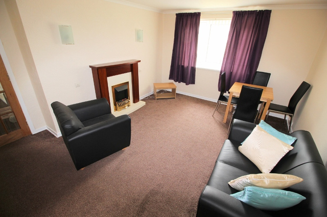  Image of 2 bedroom Flat to rent in Auldearn Gardens Aberdeen AB12 at Kincorth Aberdeen Aberdeen, AB12 5ND