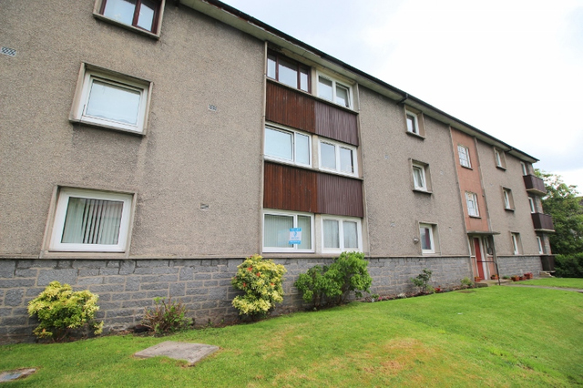  Image of 2 bedroom Flat to rent in Auldearn Gardens Aberdeen AB12 at Kincorth Aberdeen Aberdeen, AB12 5ND