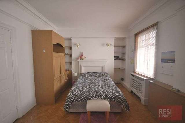  Image of 4 bedroom Flat to rent in Baker Street London NW1 at Baker Street  London, NW1 5SR