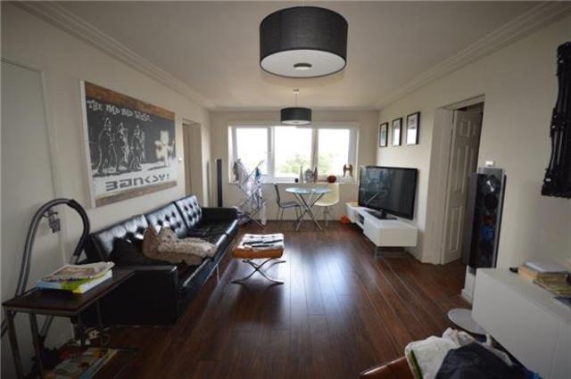  Image of 2 bedroom Flat to rent in Clarendon Road Wallington SM6 at Clarendon Road  Surrey, SM6 8QU