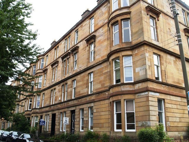 Image of 4 bedroom Flat to rent in Barrington Drive Glasgow G4 at Woodlands Glasgow Glasgow, G4 9DS