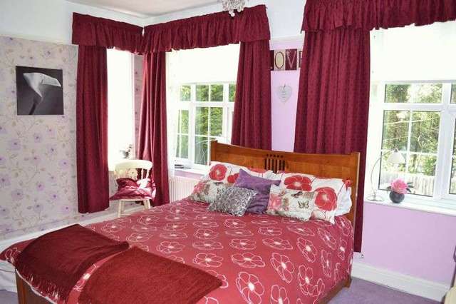 Image of 6 bedroom Detached house for sale in Barton Road Wrawby Brigg DN20 at Barton Road  Wrawby, DN20 8SQ