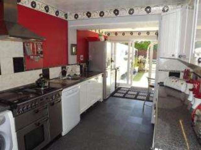  Image of 3 bedroom Bungalow for sale in High Drive Basingstoke RG22 at Basingstoke Hampshire Kempshott, RG22 6JT
