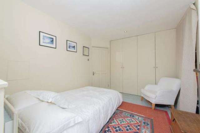  Image of 2 bedroom Flat for sale in Bassett Road London W10 at North Kensington London Latimer Road, W10 6LA