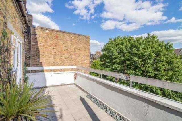  Image of 2 bedroom Flat for sale in Bassett Road London W10 at North Kensington London Latimer Road, W10 6LA