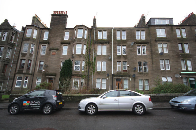  Image of 1 bedroom Flat to rent in Baxter Park Terrace Dundee DD4 at Stobswell Dundee Dundee, DD4 6NW