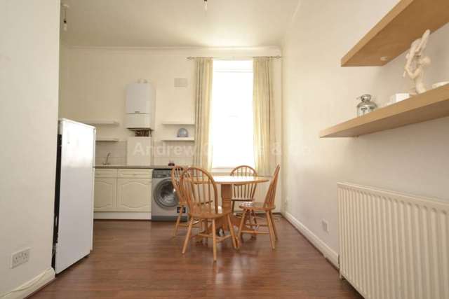  Image of 2 bedroom Apartment to rent in Belmont Street London NW1 at Belmont Street Camden Town London, NW1 8HJ