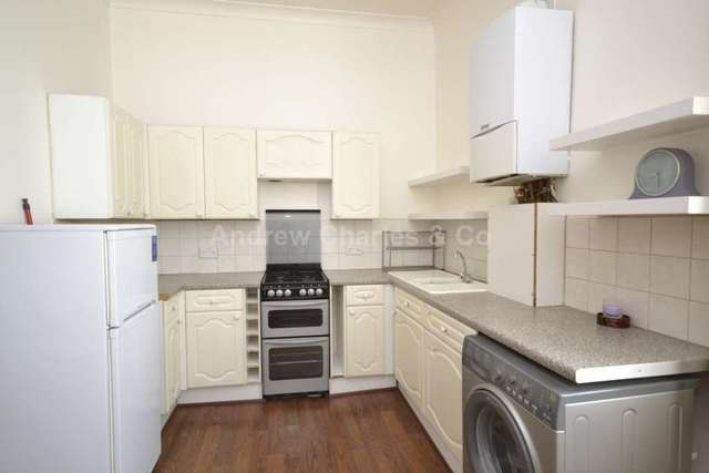  Image of 2 bedroom Apartment to rent in Belmont Street London NW1 at Belmont Street Camden Town London, NW1 8HJ