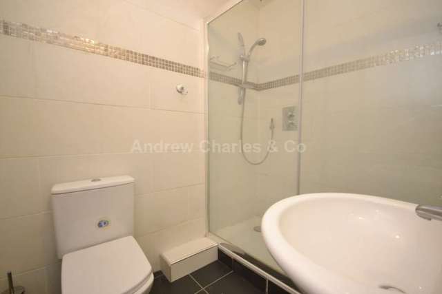  Image of 2 bedroom Apartment to rent in Belmont Street London NW1 at Belmont Street Camden Town London, NW1 8HJ
