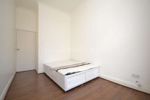  Image of 2 bedroom Apartment to rent in Belmont Street London NW1 at Belmont Street Camden Town London, NW1 8HJ