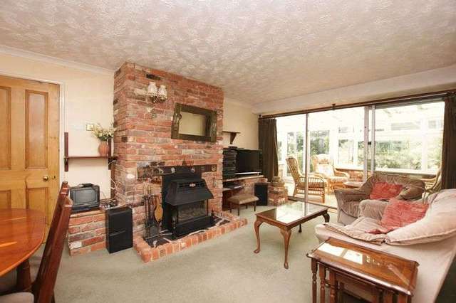  Image of 2 bedroom Detached house for sale in Bentley Crescent Fareham PO16 at Bentley Crescent  Fareham, PO16 7LU