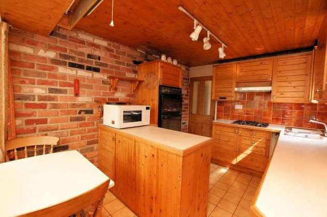  Image of 2 bedroom Detached house for sale in Bentley Crescent Fareham PO16 at Bentley Crescent  Fareham, PO16 7LU